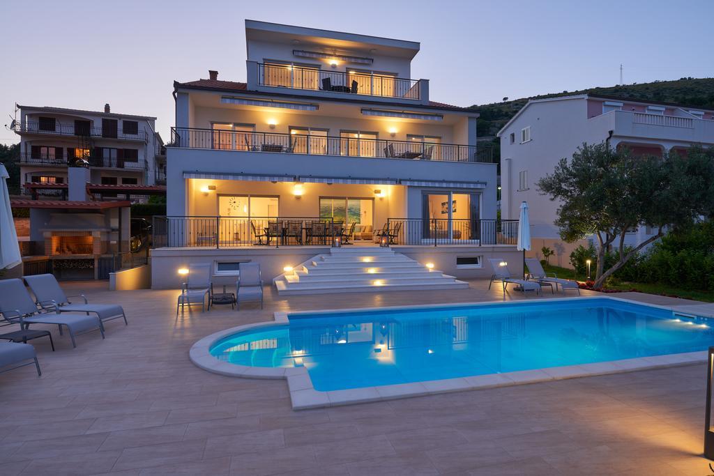 Villa Mila Trogir Buitenkant foto